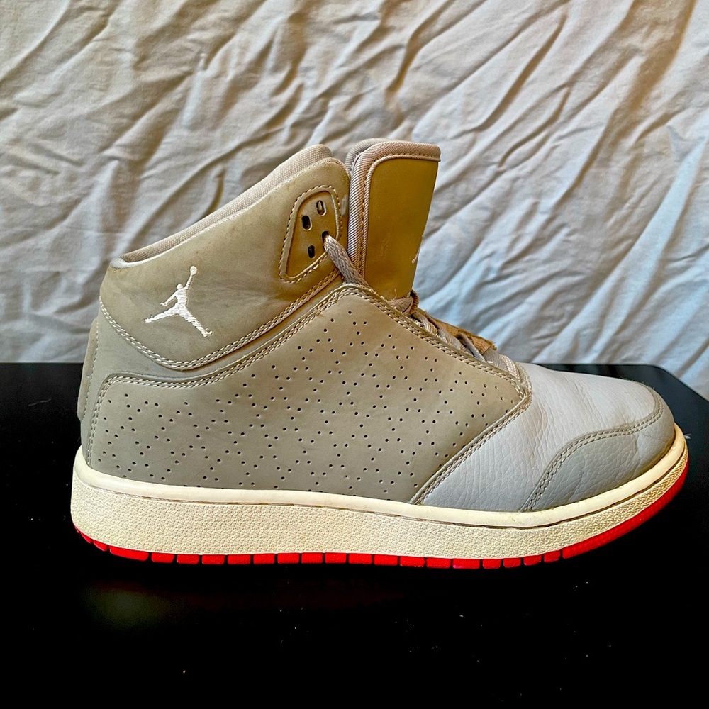 Jordan 1 Flight 5